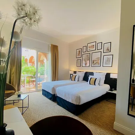 Palmyra Golf & Lejlighedshotel 4*